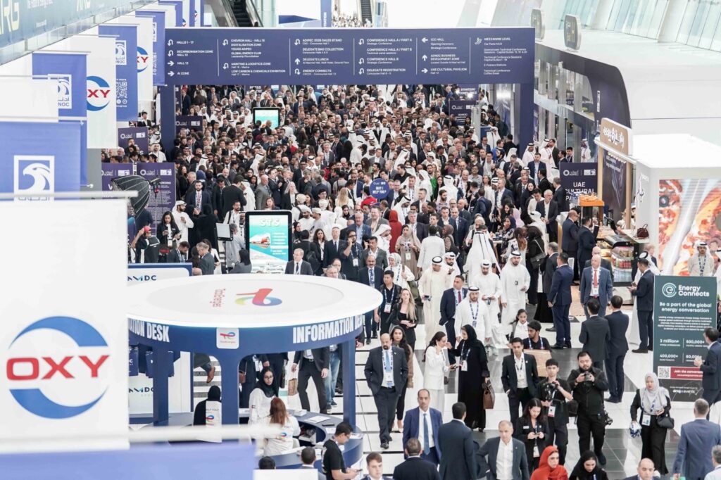 ADIPEC 2025 Exhibition Hall Layout (Halls 1-17, Conference Halls A/B) & Visitor Data